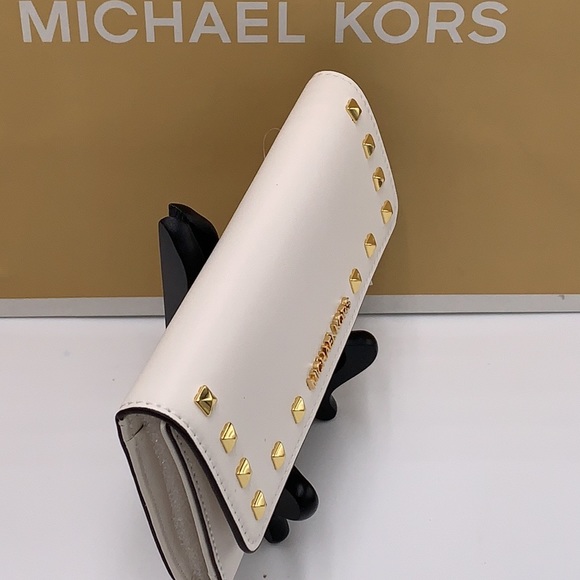 MICHAEL KORS JET SET TRAVEL 
LARGE TRIFOLD NON-LEATHER VEGAN 
WALLET
OPTI… - Picture 5 of 15